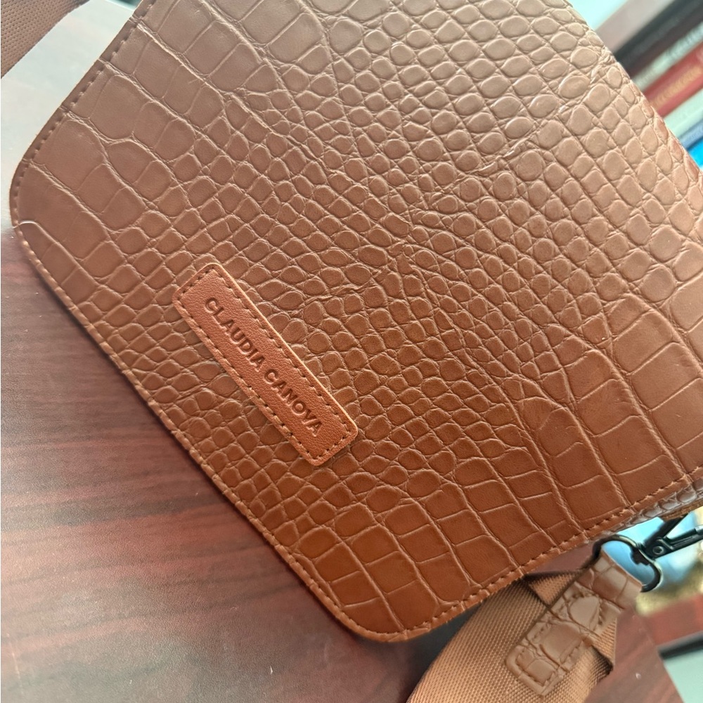Brown Croc-Embossed Women’s crossbody Leather Bag